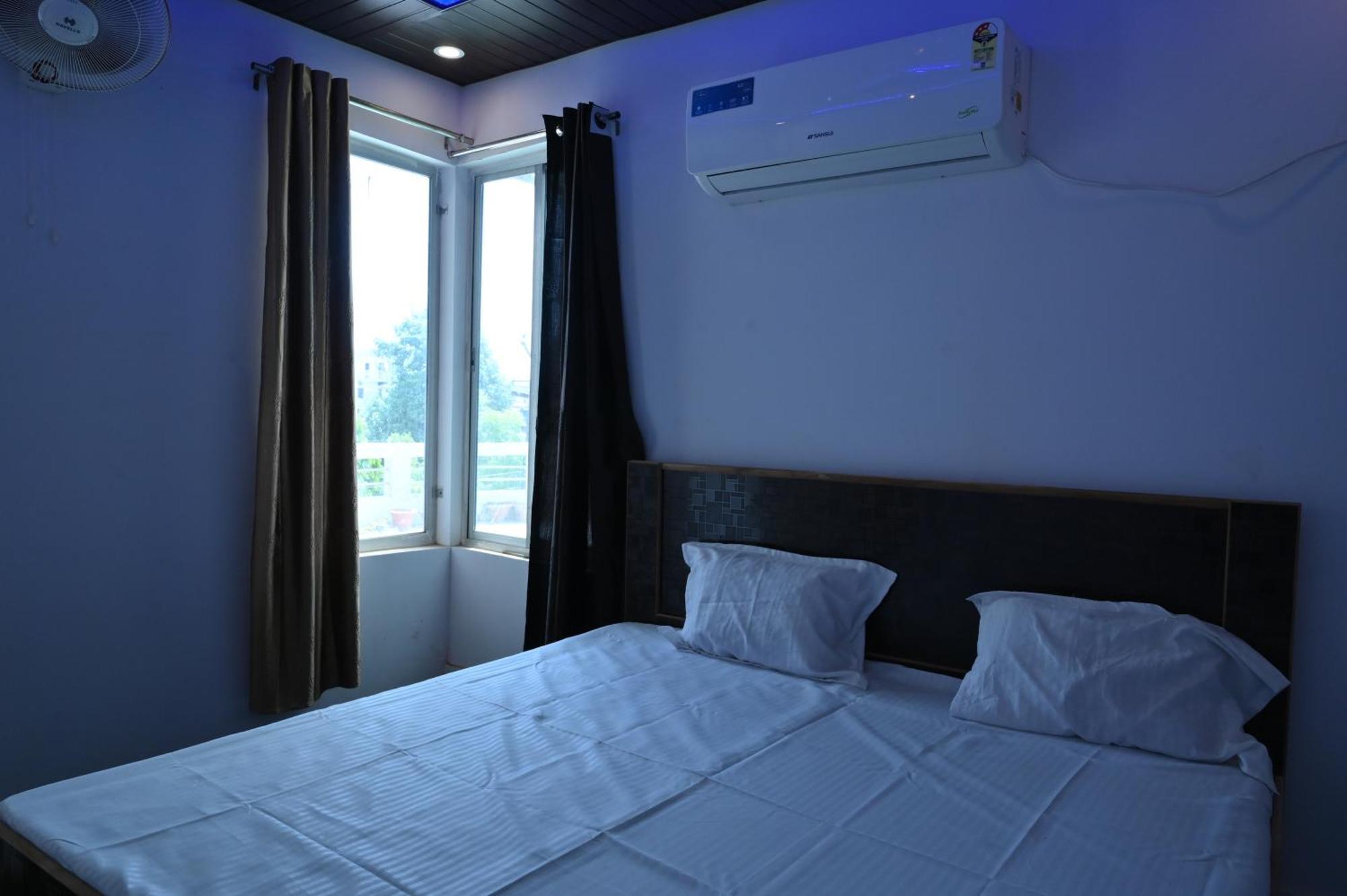 Privyrooms Gorakhpur Extérieur photo