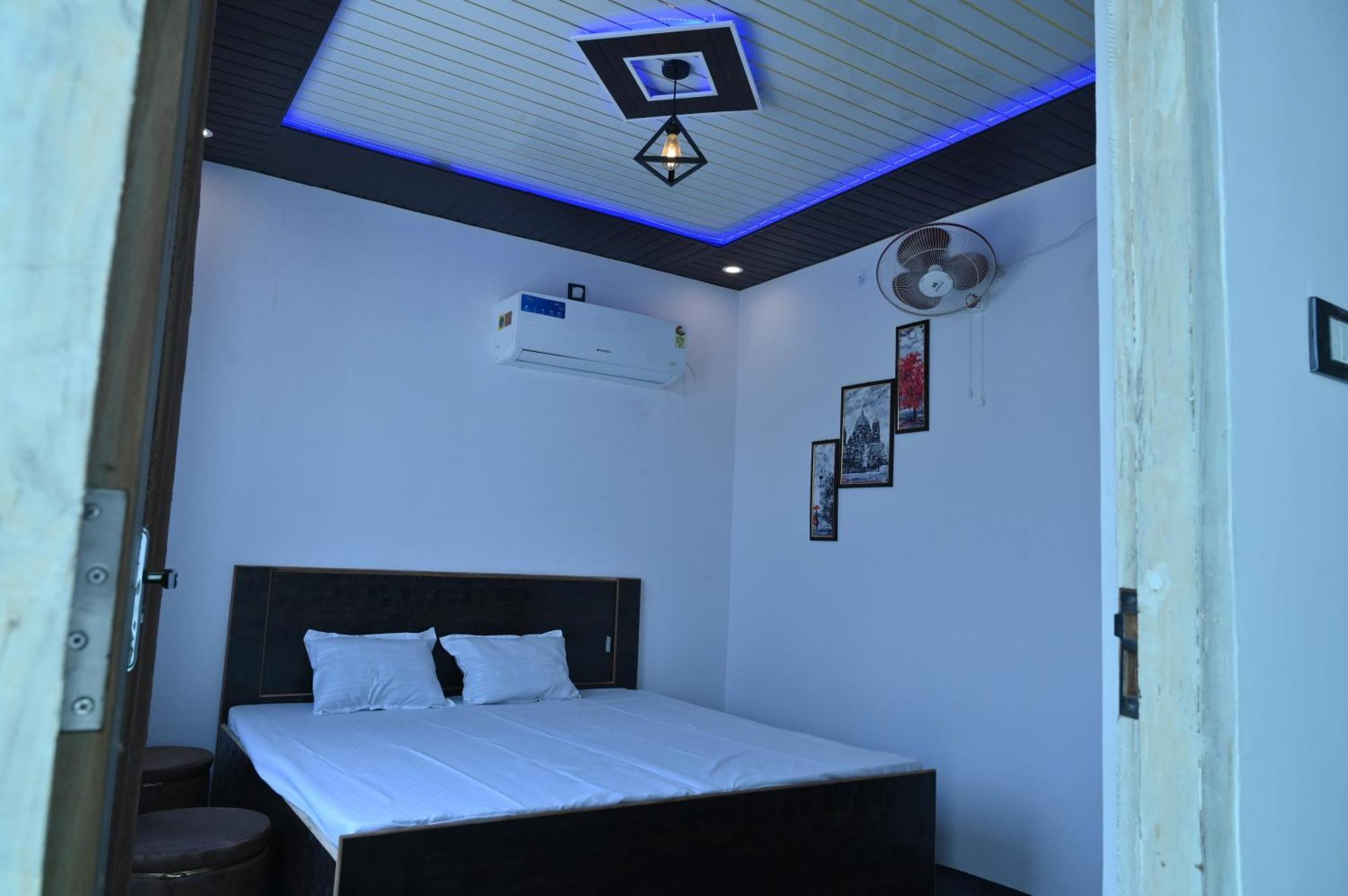 Privyrooms Gorakhpur Extérieur photo