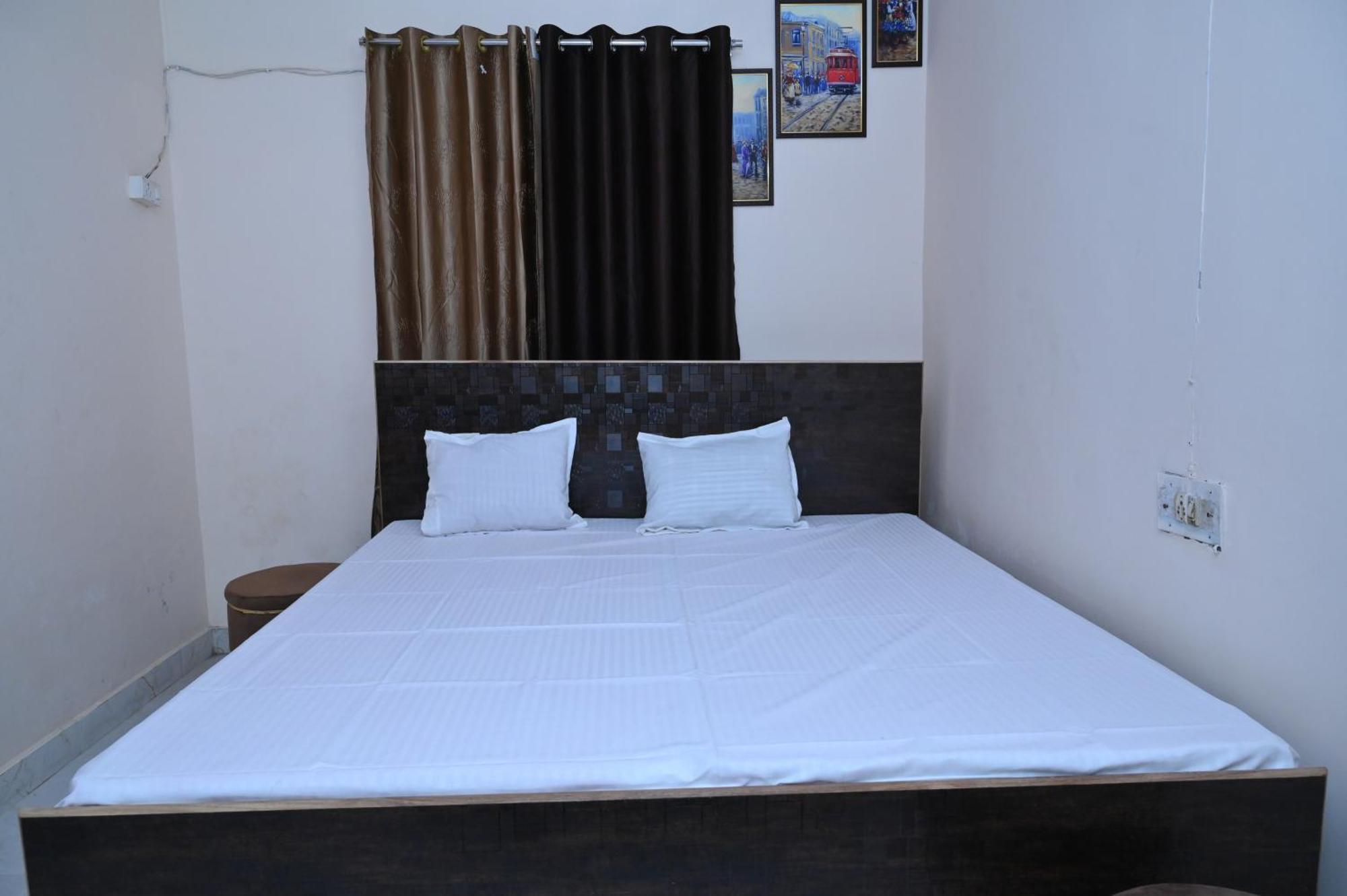 Privyrooms Gorakhpur Extérieur photo