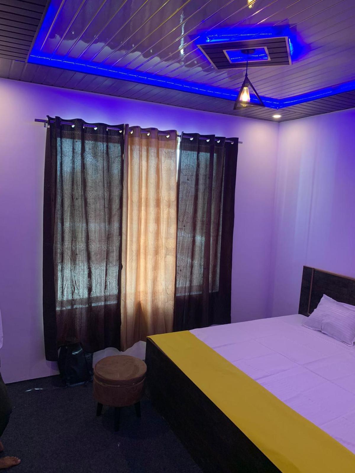 Privyrooms Gorakhpur Extérieur photo