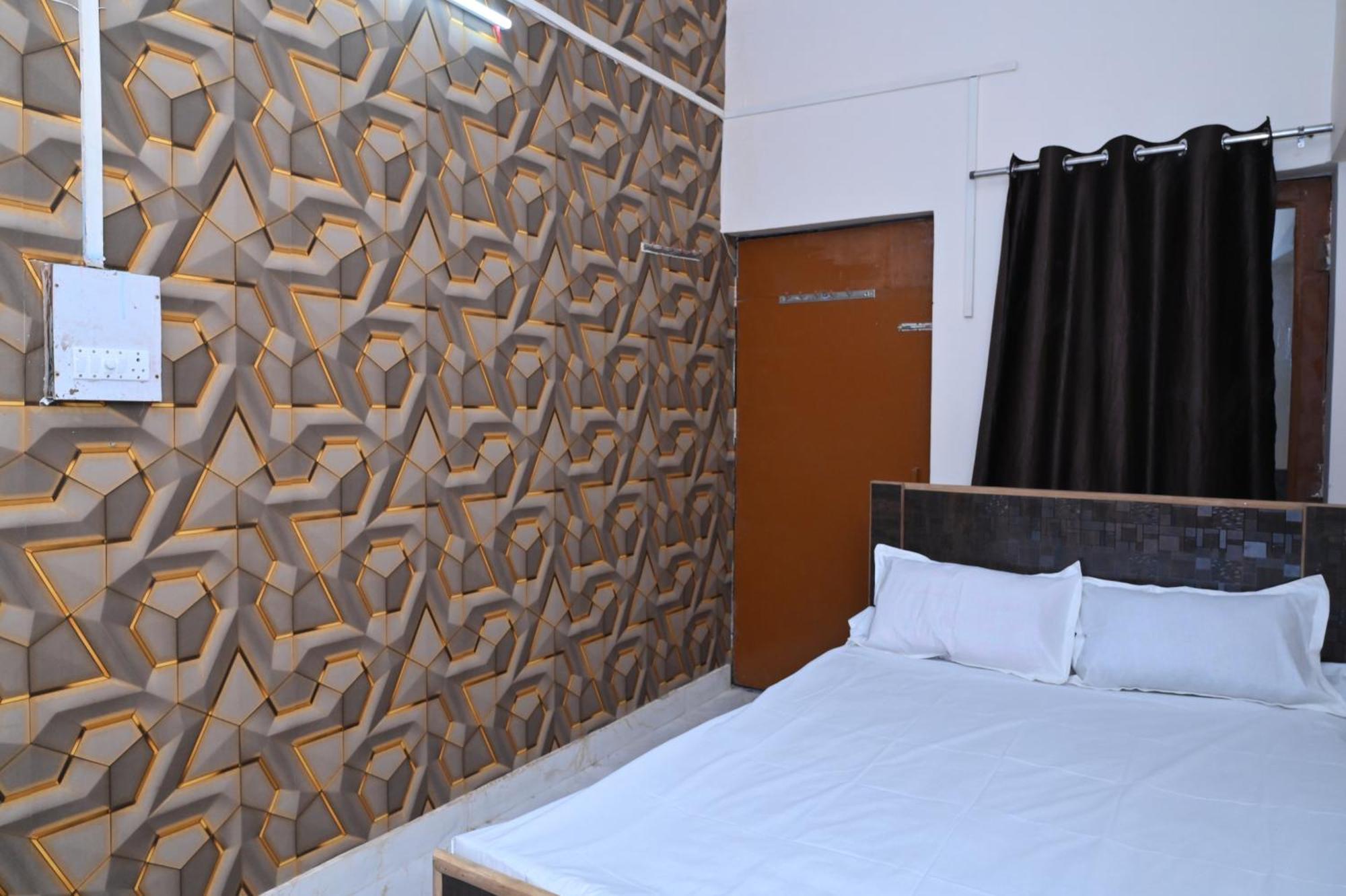 Privyrooms Gorakhpur Extérieur photo