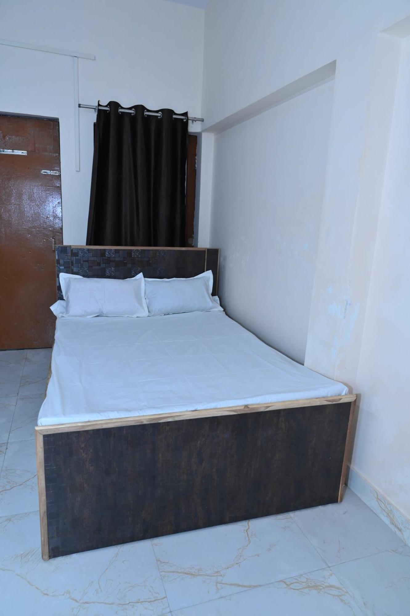 Privyrooms Gorakhpur Extérieur photo